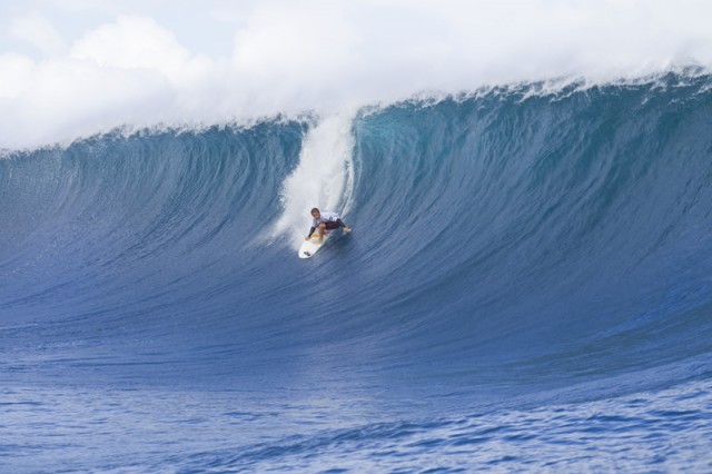 tah11_day07_kerr7909tahiti11kirstin__medium