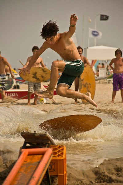 1069189_636401419717855_119122881_n