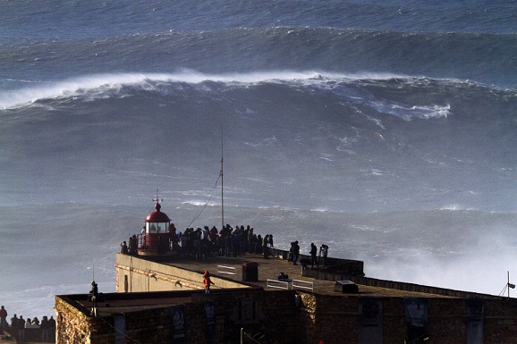 Benjamin Sanchis at Nazaré