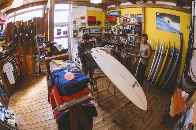 twinsbros_factoryNIK_9709