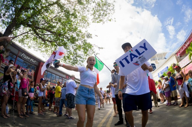 Parade_ITA_Evans