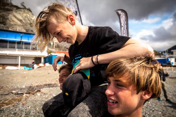 pld_160329_rip_curl_levanto_0028_w564_h376